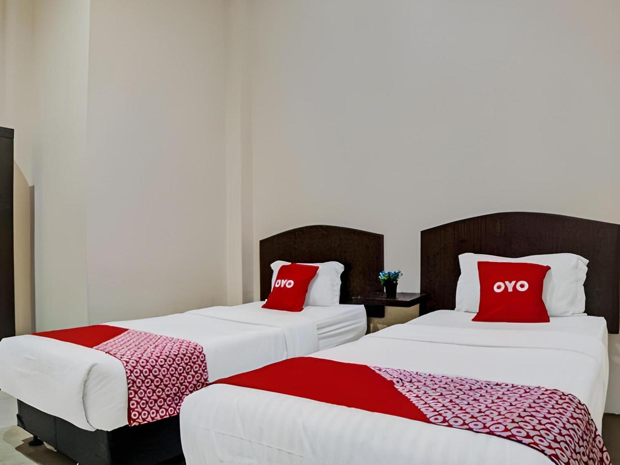 Hotel O Medan City Near Lapangan Benteng Formerly Ralica Residence Exterior photo